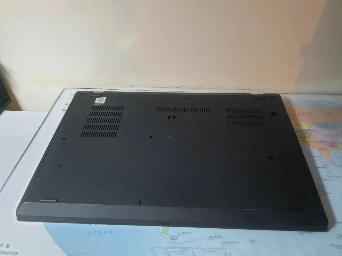 Lenovo ThinkPad T590 i7 8th gen 16/512GB SSD Quad - Image 3
