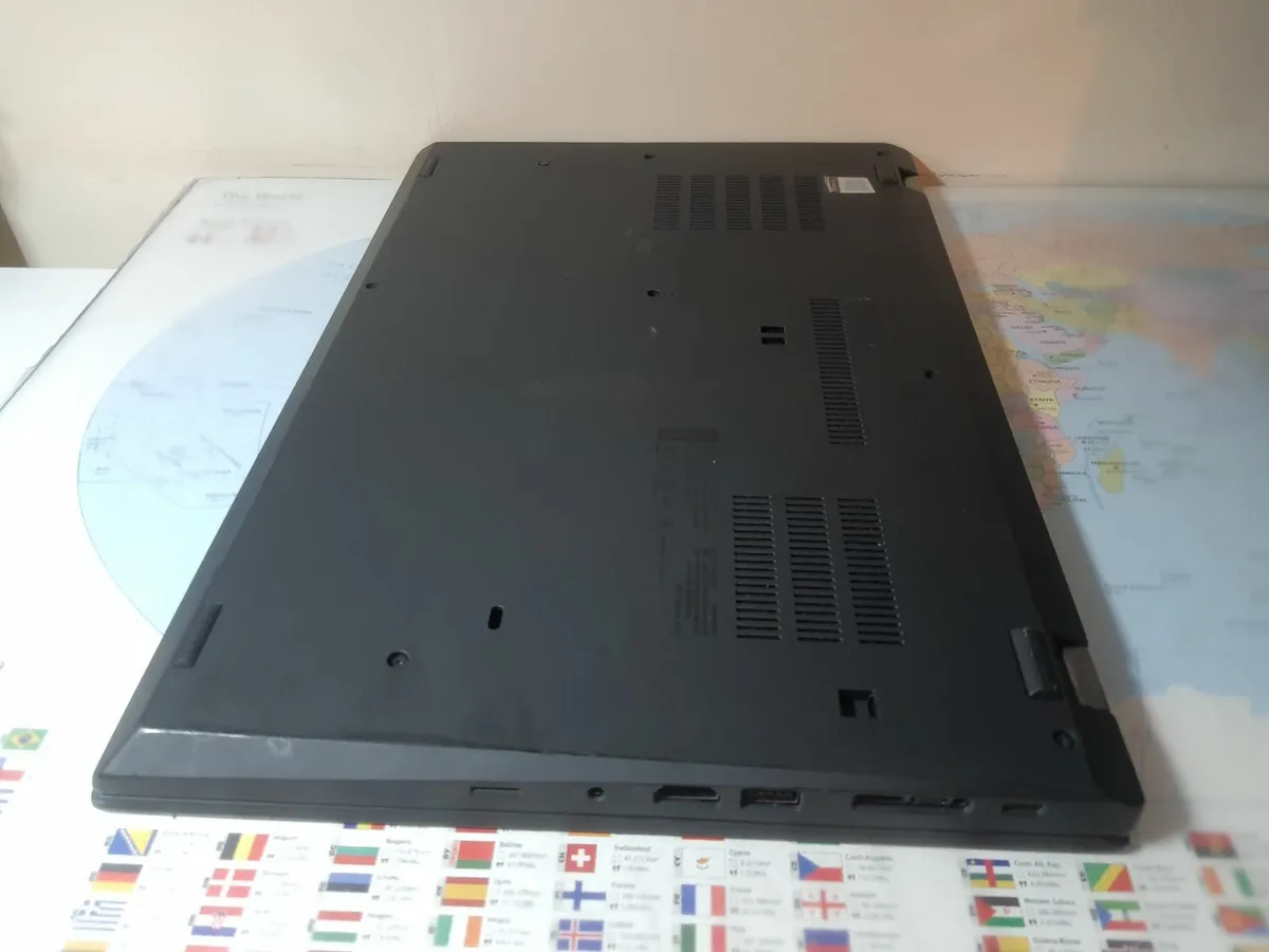 Lenovo ThinkPad T590 i7 8th gen 16/512GB SSD Quad - Image 4