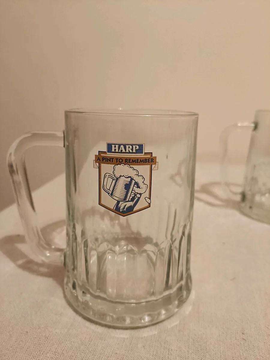 Harp Vintage Beer Glasses - Image 1