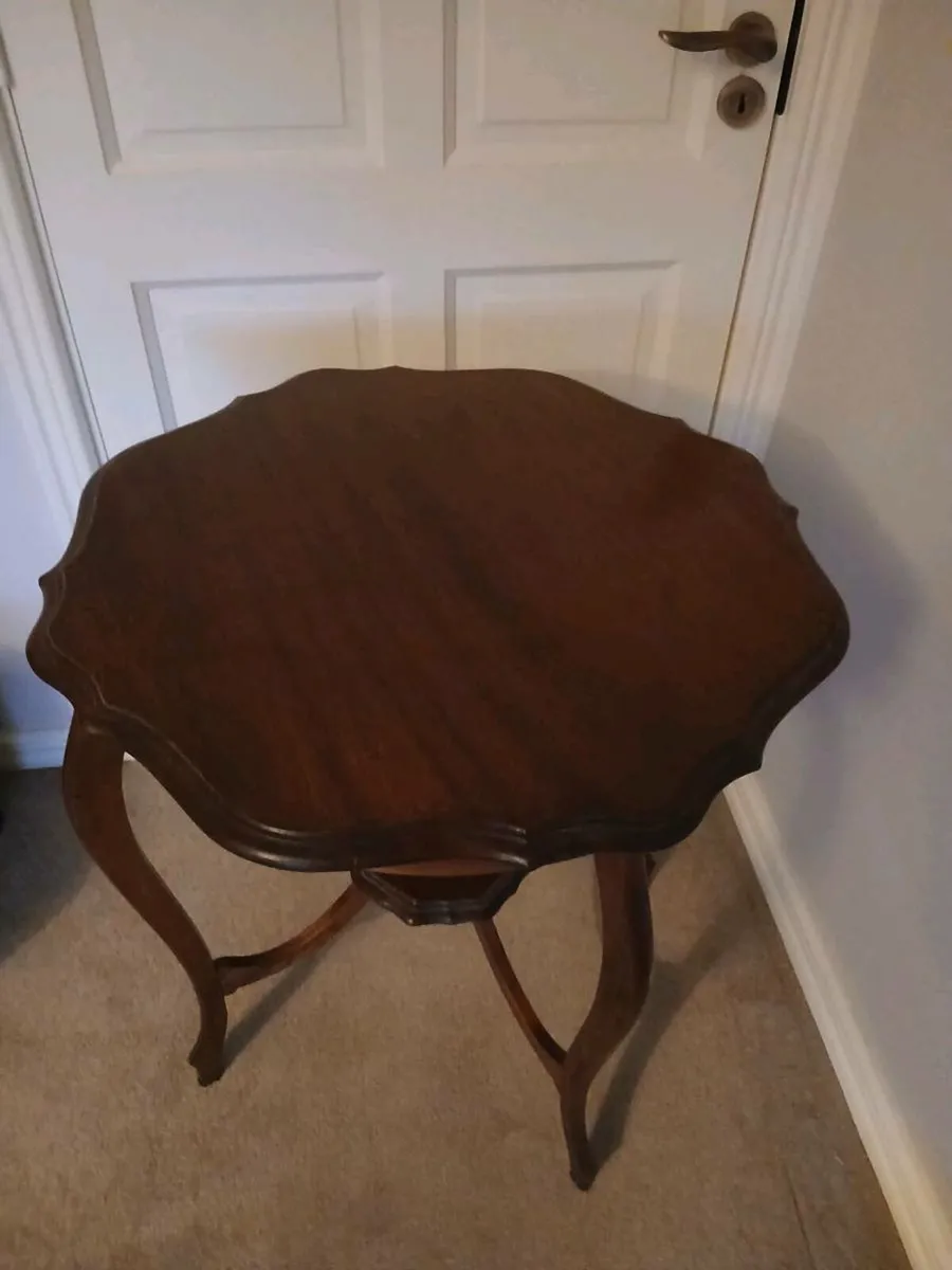 Edwardian occasional mahogany table - Image 4