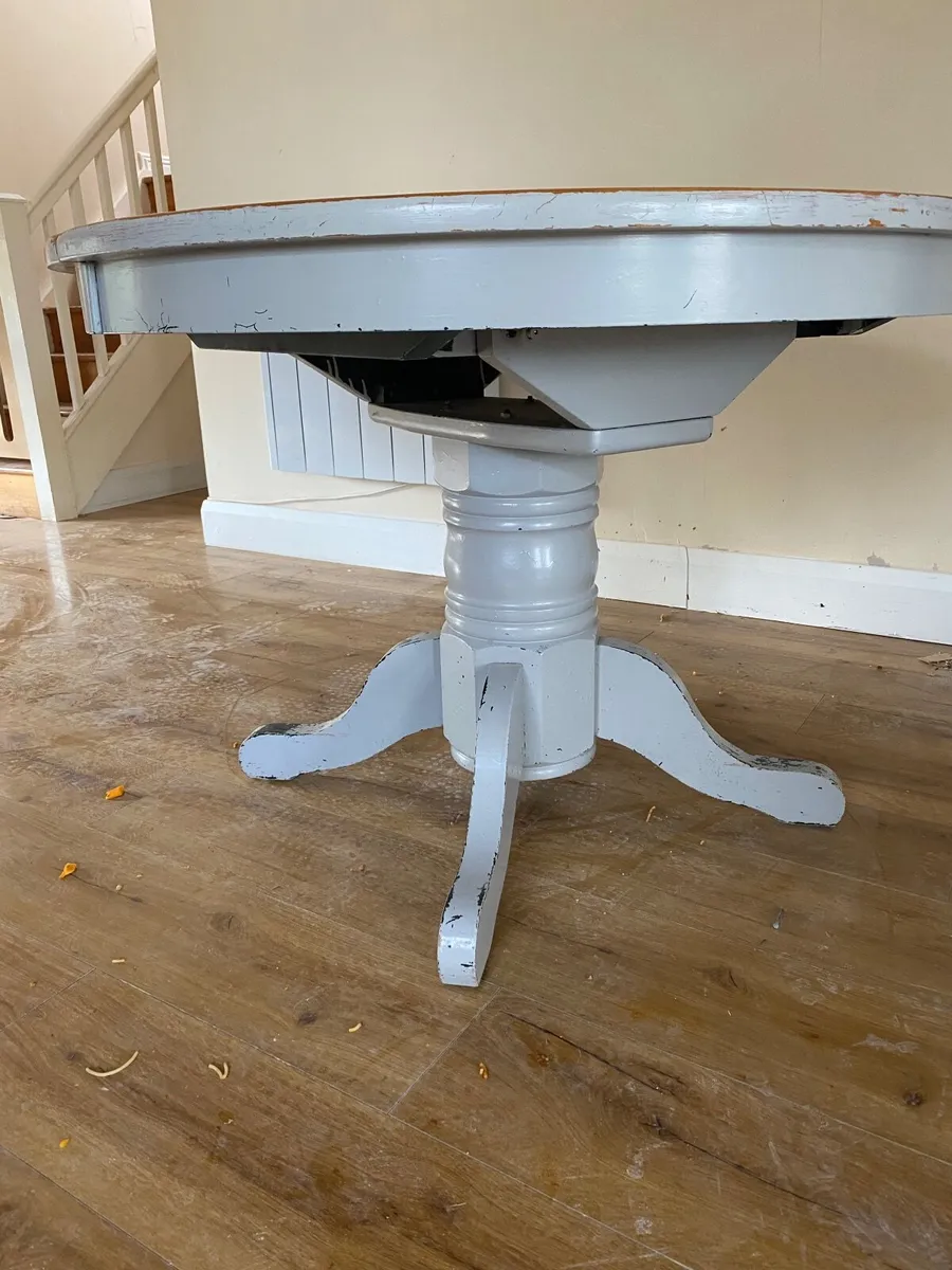 Free Dining table and chairs - Image 4