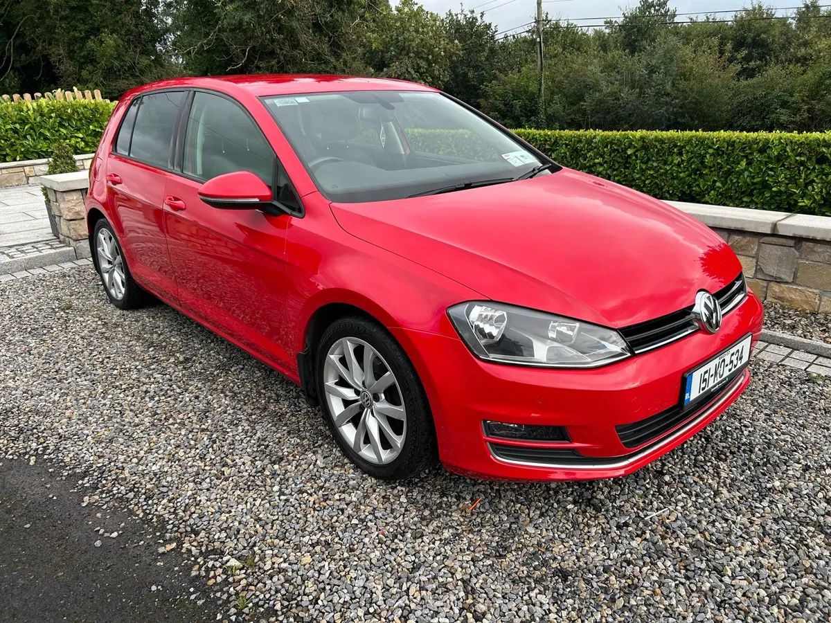 2015 Volkswagen Golf 1.6TDI Highline - Image 2
