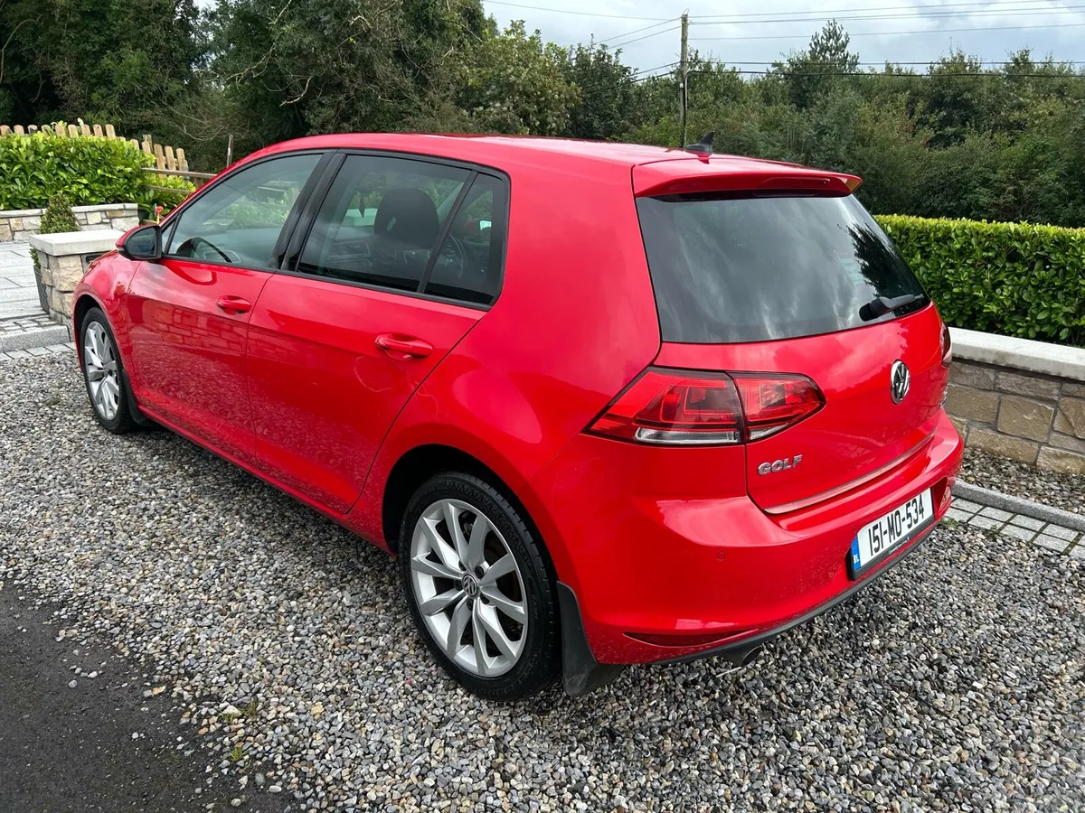 2015 Volkswagen Golf 1.6TDI Highline - Image 3