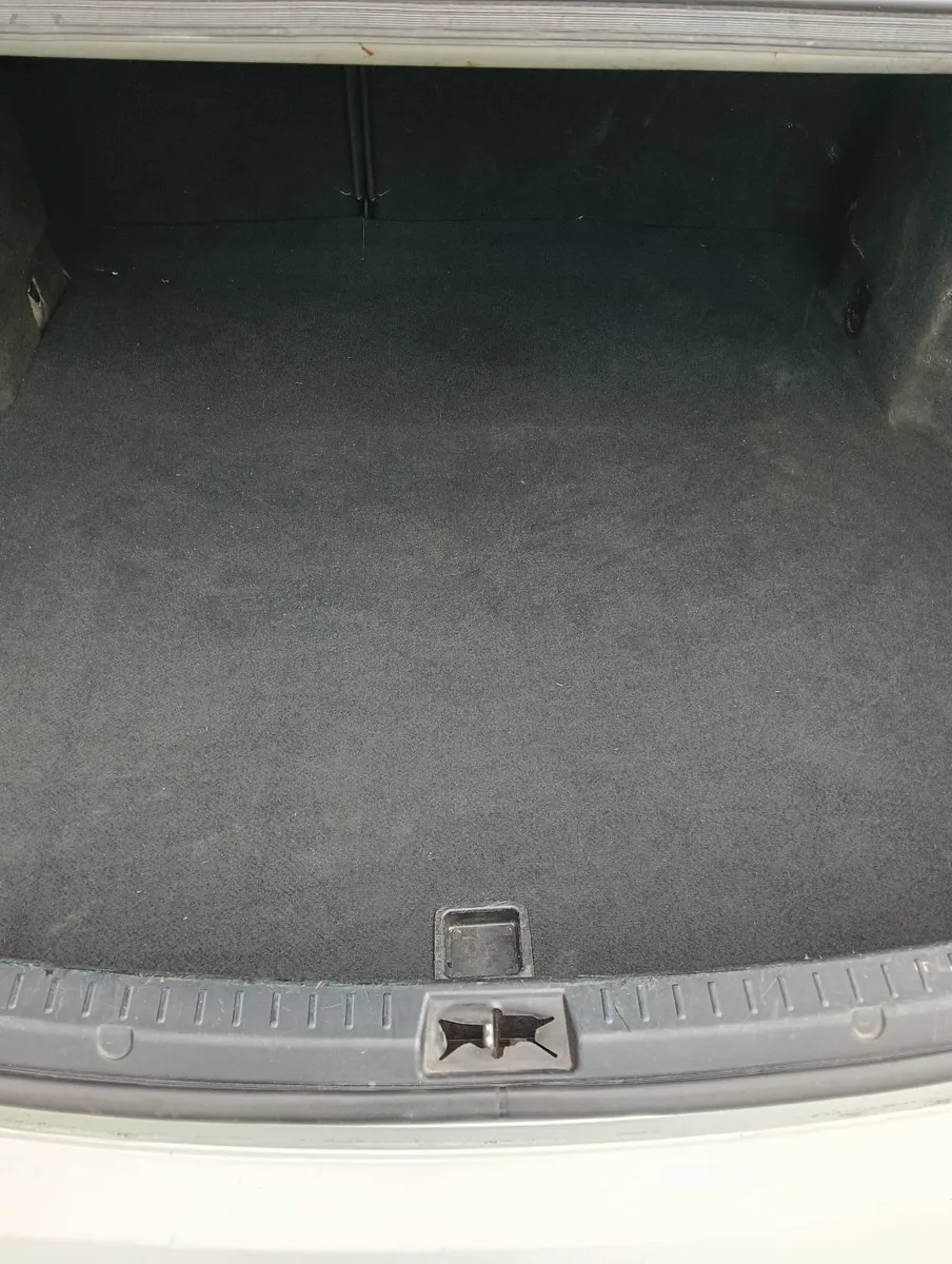 2010 Avensis 15 Months NCT - Image 4