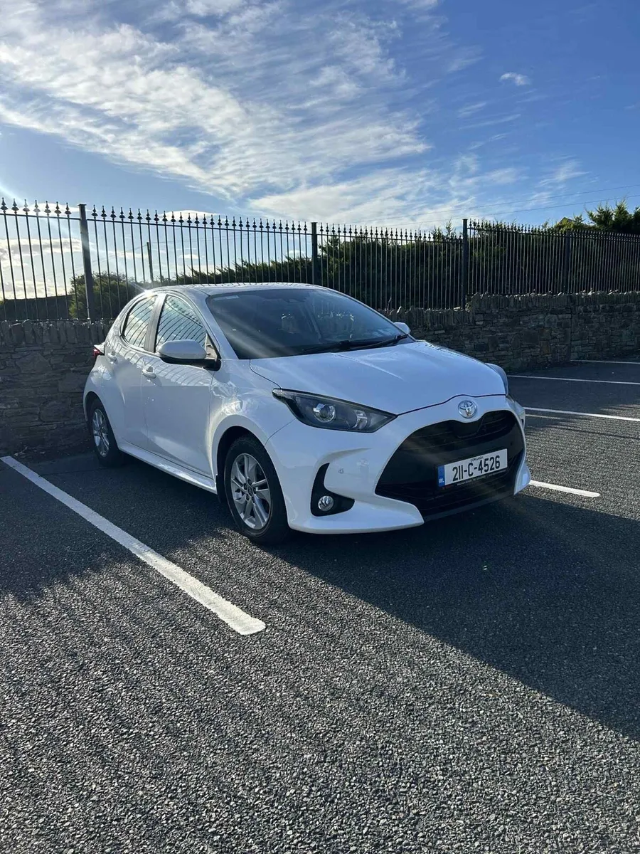 2021 Toyota Yaris 1.0 Luna - Image 1