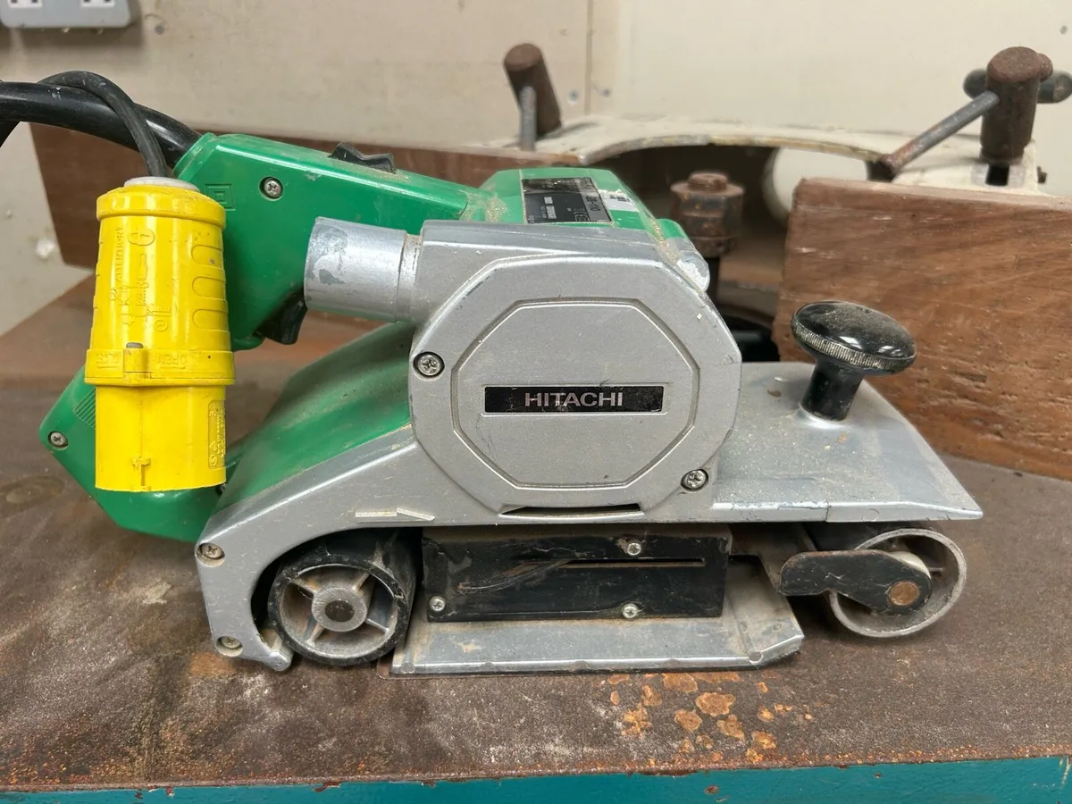 Ex school sanders and saws - Image 4