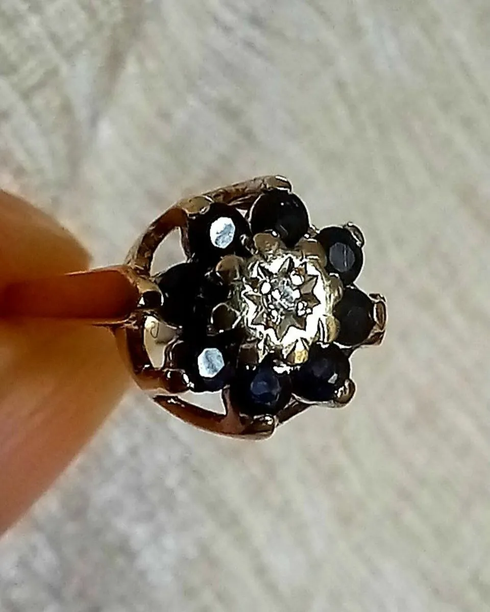 9ct Gold Vintage T.A.D Sapphire & Diamond Ring - Image 2