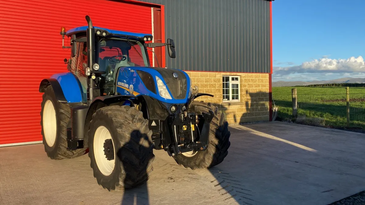 New Holland  T7.230 - Image 1