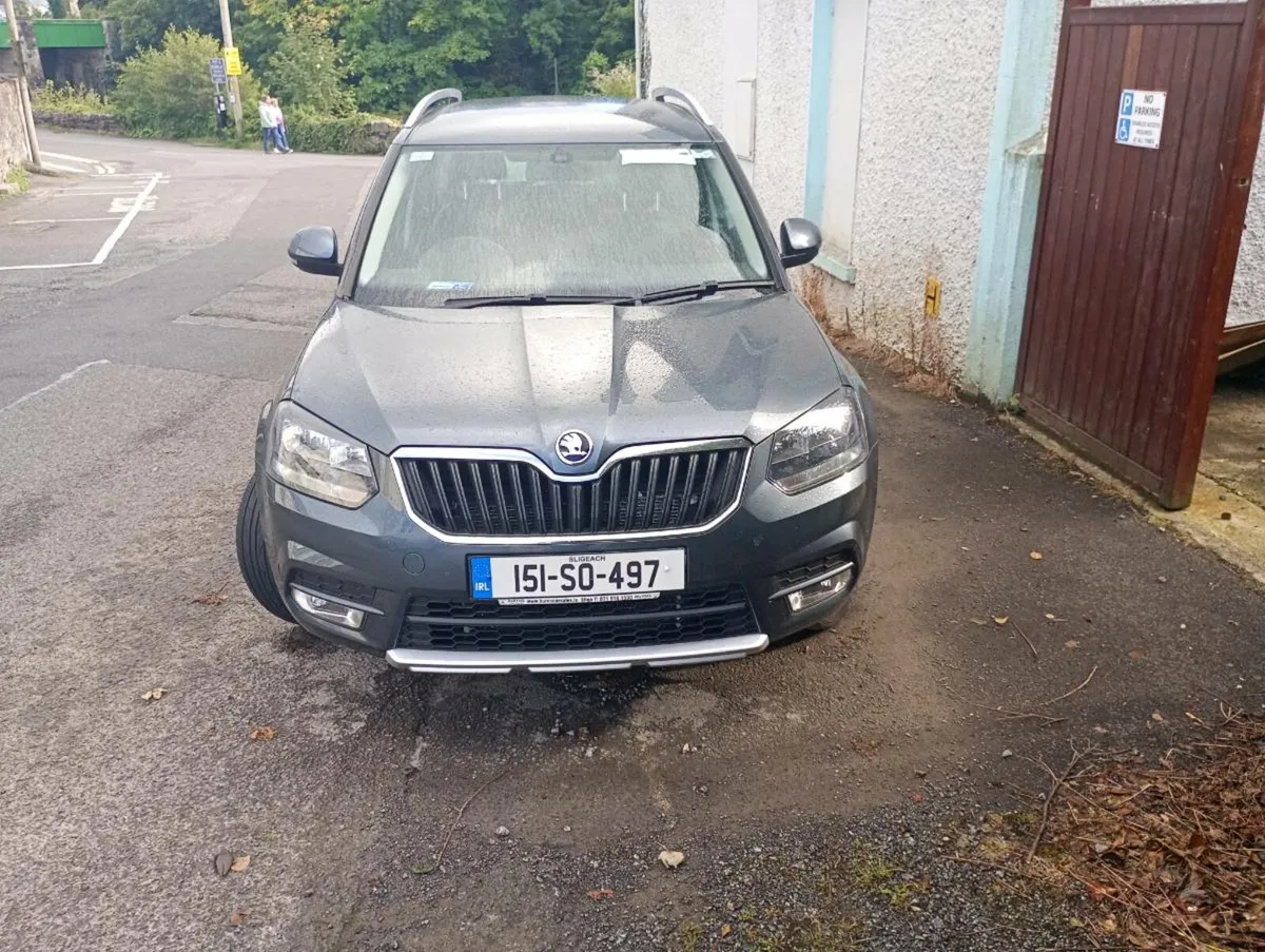 SKODA YETI 1.2 FULL LEATHER Auto - Image 2
