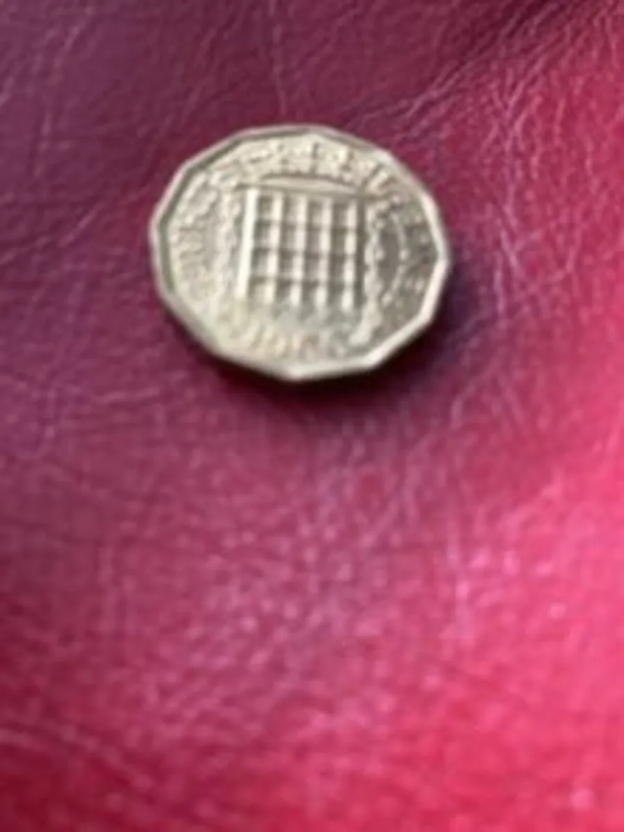 1966 English Threepence coin