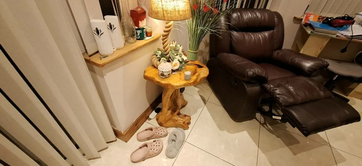 3  seater recliner +2 single sets recliner - Image 1