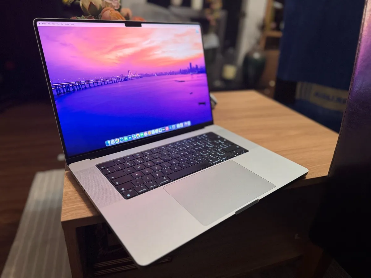 Macbook Pro 16” M3 Pro 36 GB RAM - Image 1