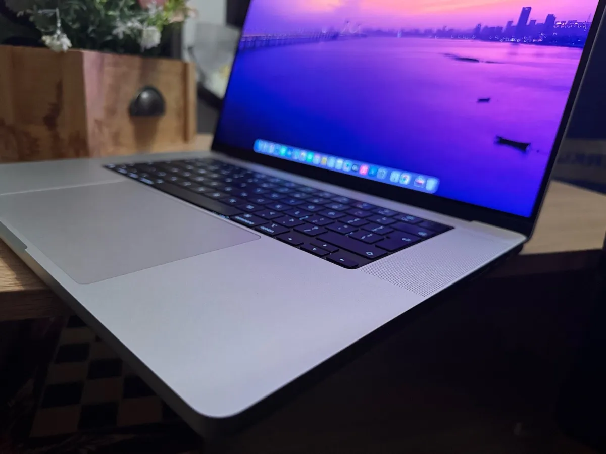 Macbook Pro 16” M3 Pro 36 GB RAM - Image 4