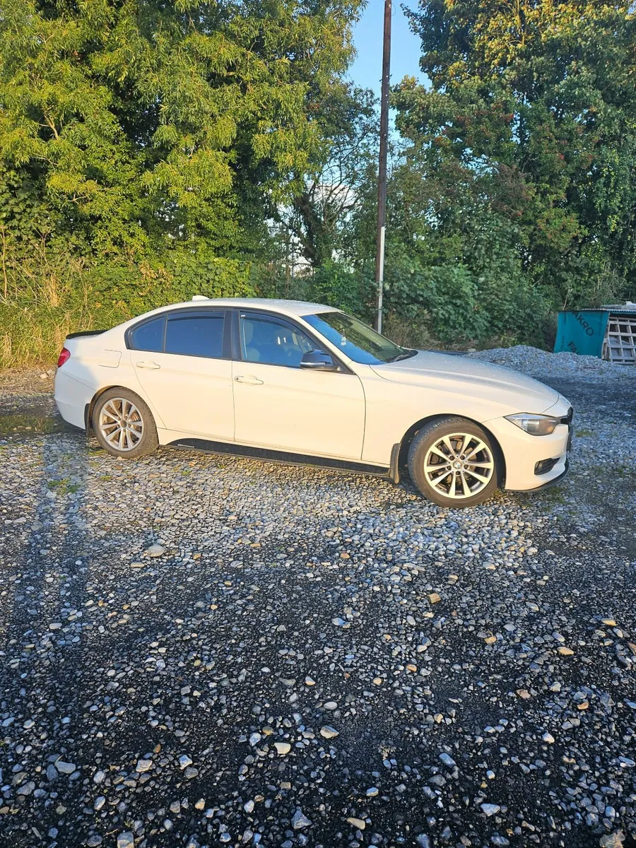 BMW 3-Series 2015 - Image 1