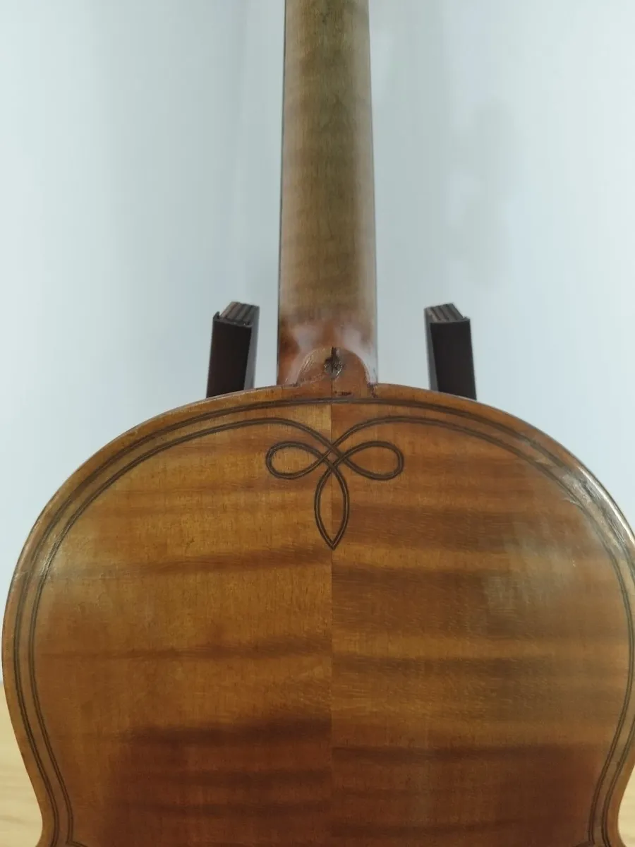 Vintage Maggini style Violin with Ornamental Inlay - Image 4