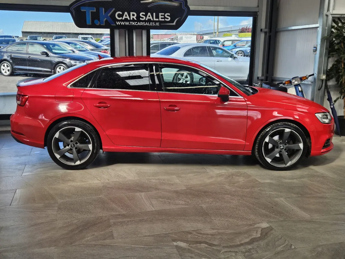 17 AUDI A3 SALOON 1.6 DIESEL SE - Image 4
