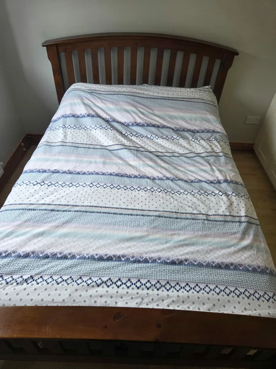 King bed frame - Image 2