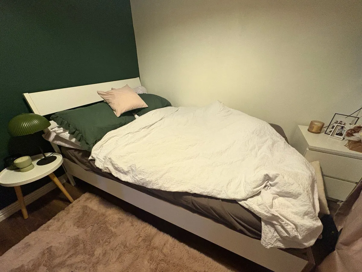 Double bed - Image 3
