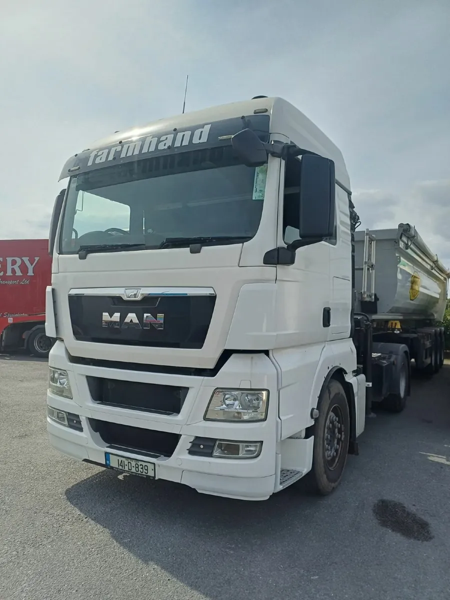 MAN TGX 440 4x2 Tractor Unit With Palfinger Crane - Image 1