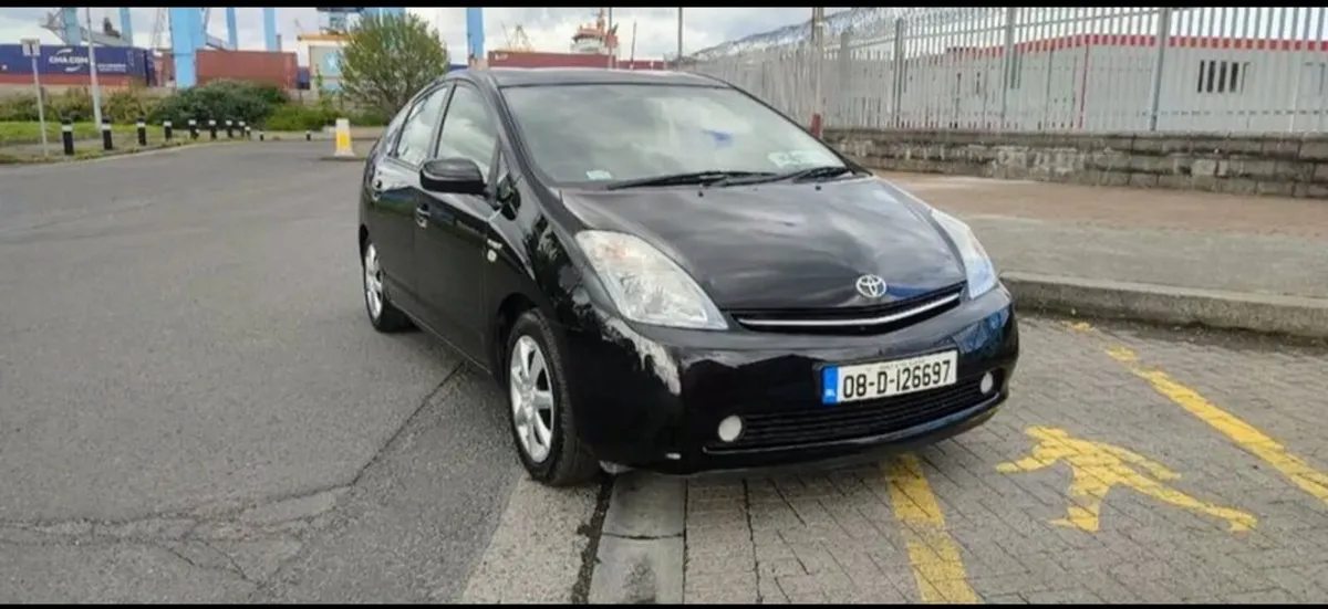 "Toyota" Prius - Image 2