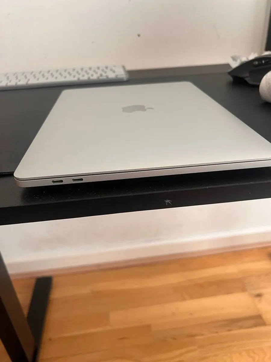 MacBook Pro 2020, Touchbar, Full Box, Receipt - Image 2