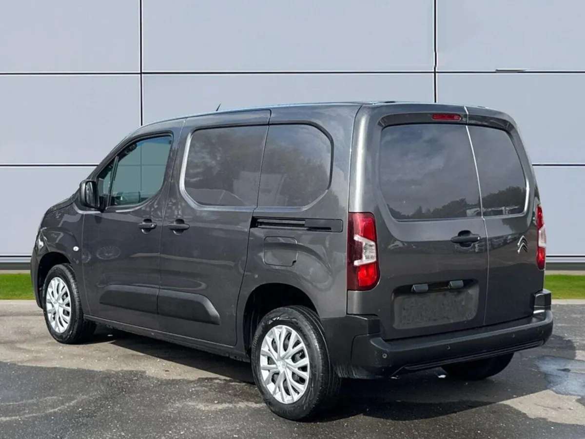 212 Citroen Berlingo Low Km - Image 3