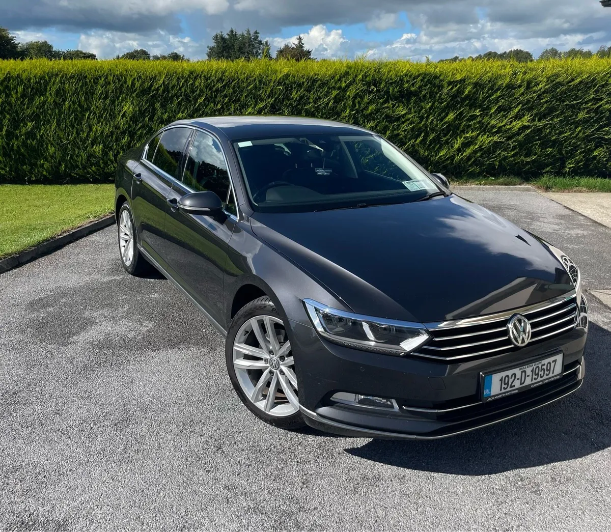 192 Volkswagen Passat Highline 2.0 TDI Luxury Trim - Image 1