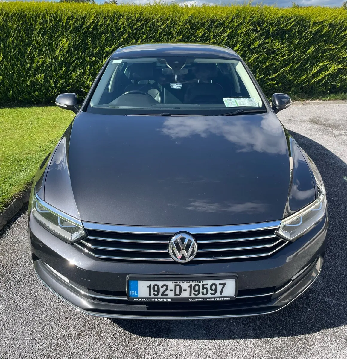 192 Volkswagen Passat Highline 2.0 TDI Luxury Trim - Image 3