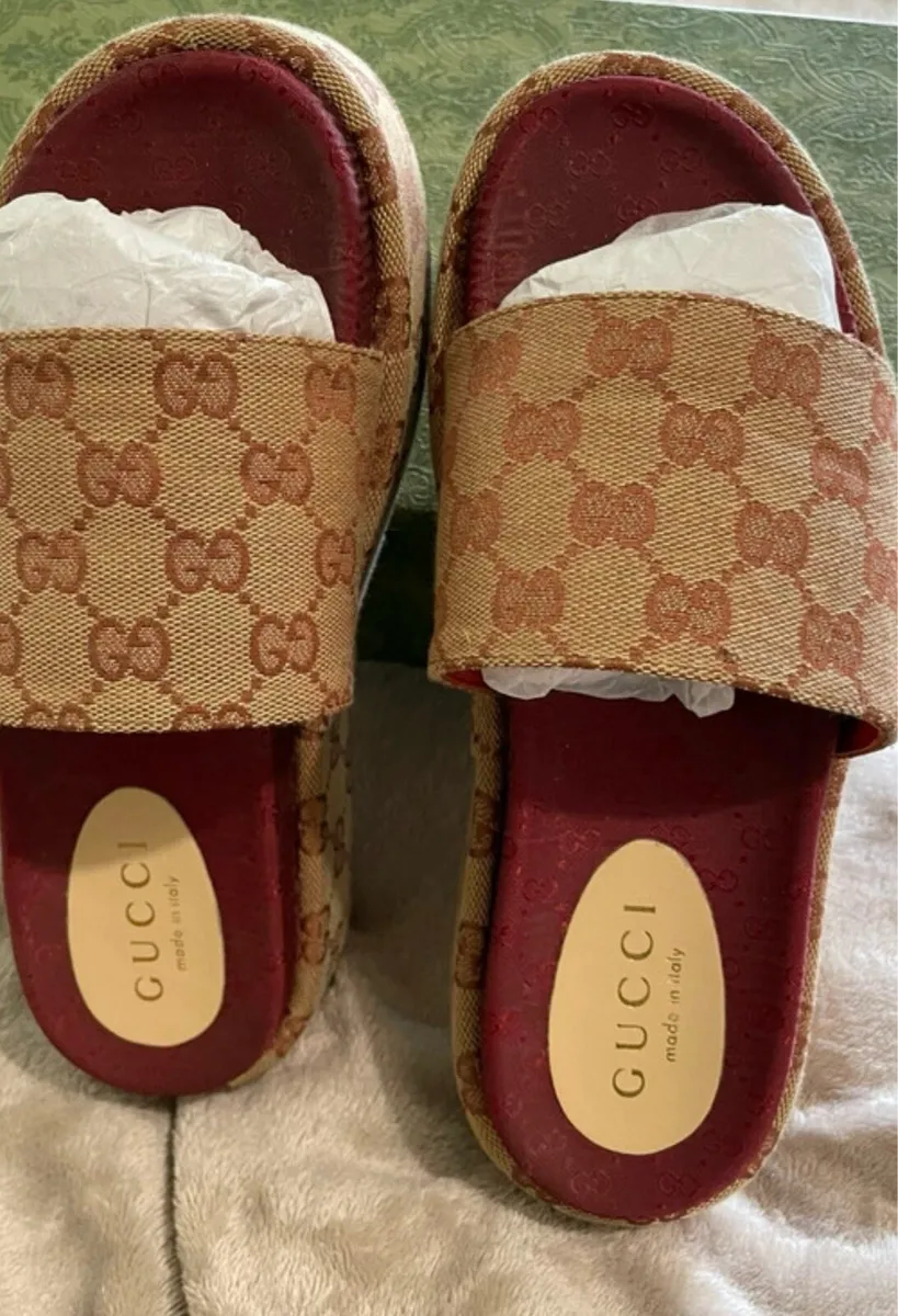 Gucci Platform Slippers (size 6) - Image 3