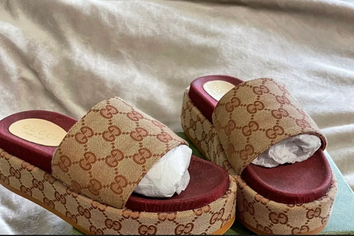Gucci Platform Slippers (size 6) - Image 4