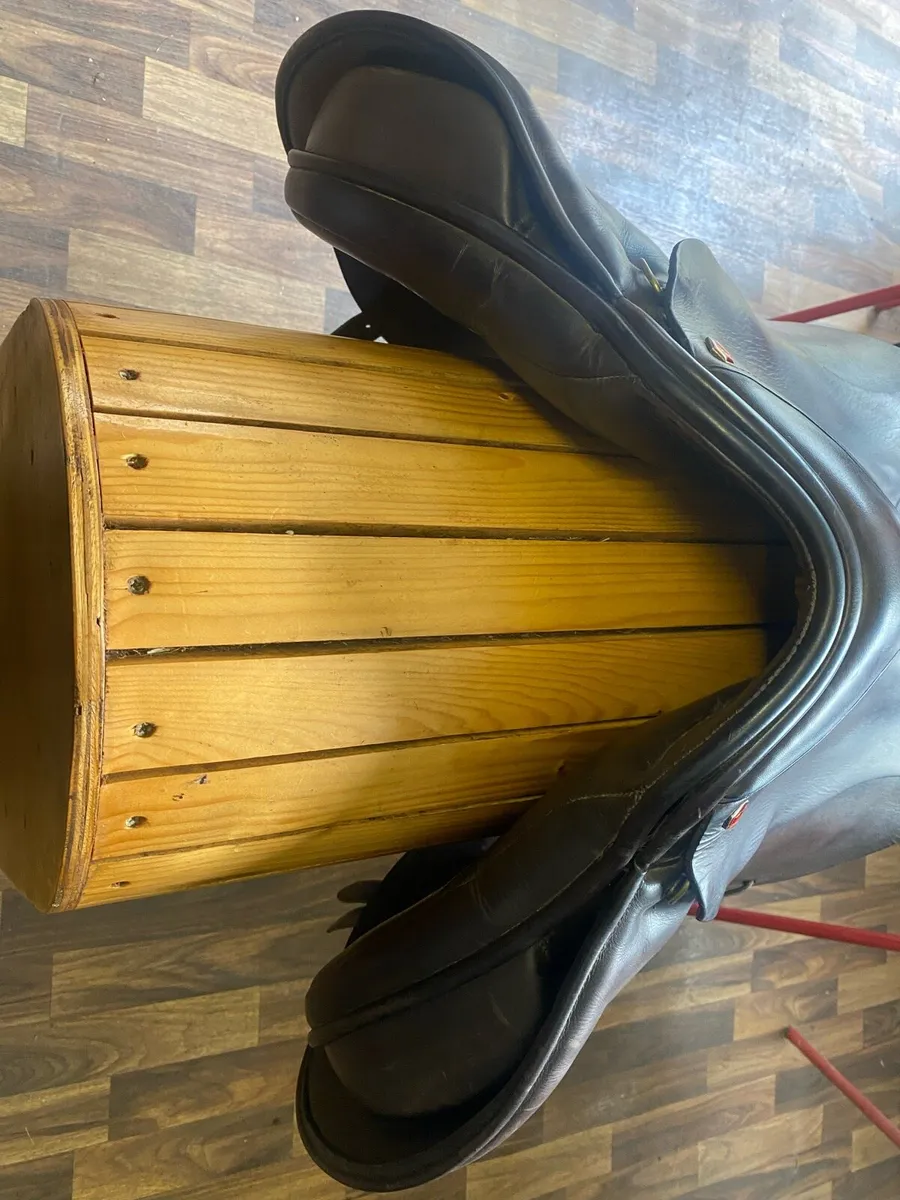 Albion legend k2 general purpose saddle - Image 4
