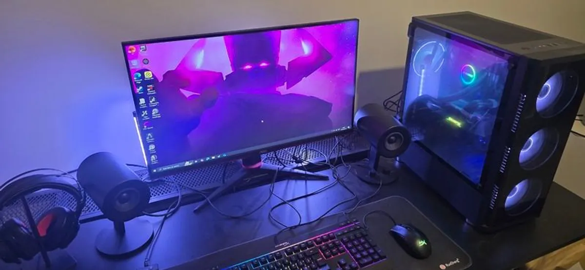 Gaming PC & 4k Monitor 144hz - Image 1