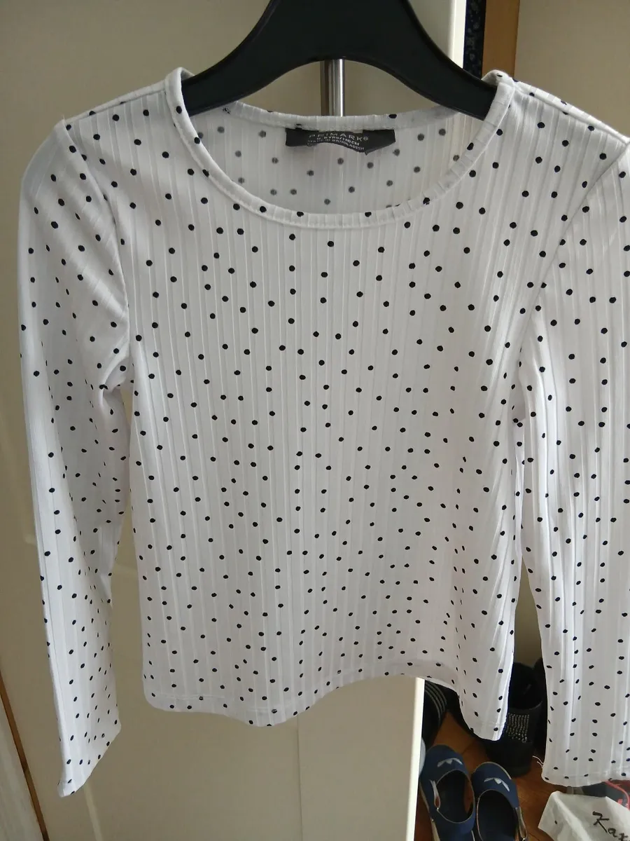 Very Large Bundle of Girls Clothes (117) - Image 4