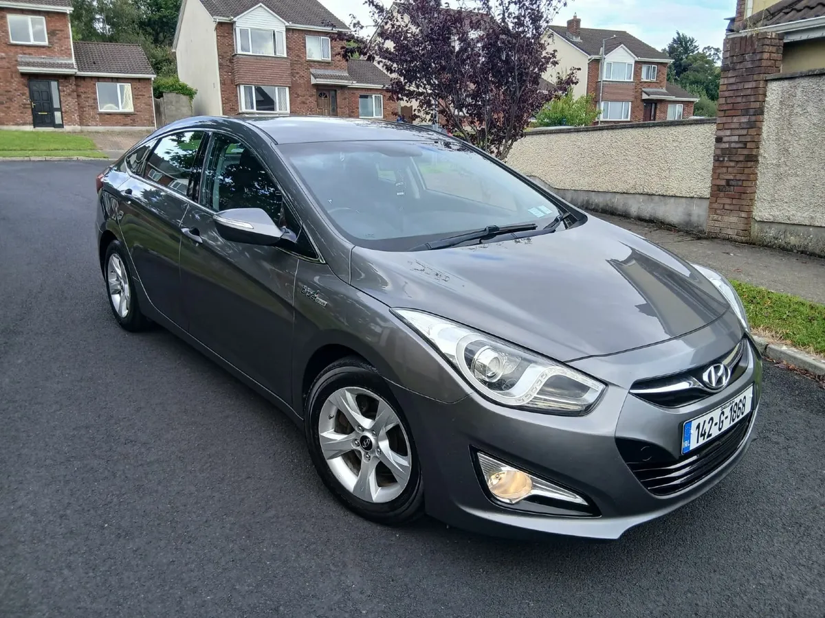 2014 Hyundai i40 Nct'd Cheap Tax - Image 1