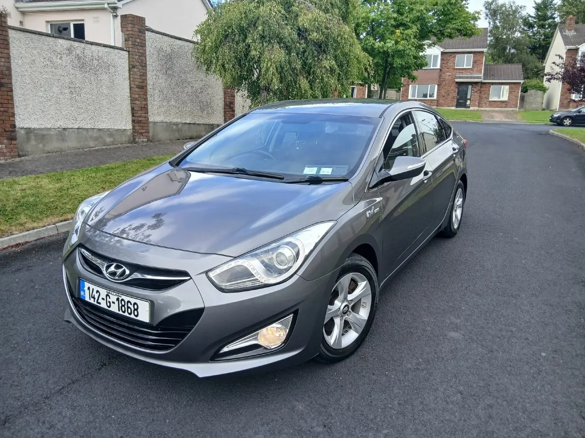 2014 Hyundai i40 Nct'd Cheap Tax - Image 2