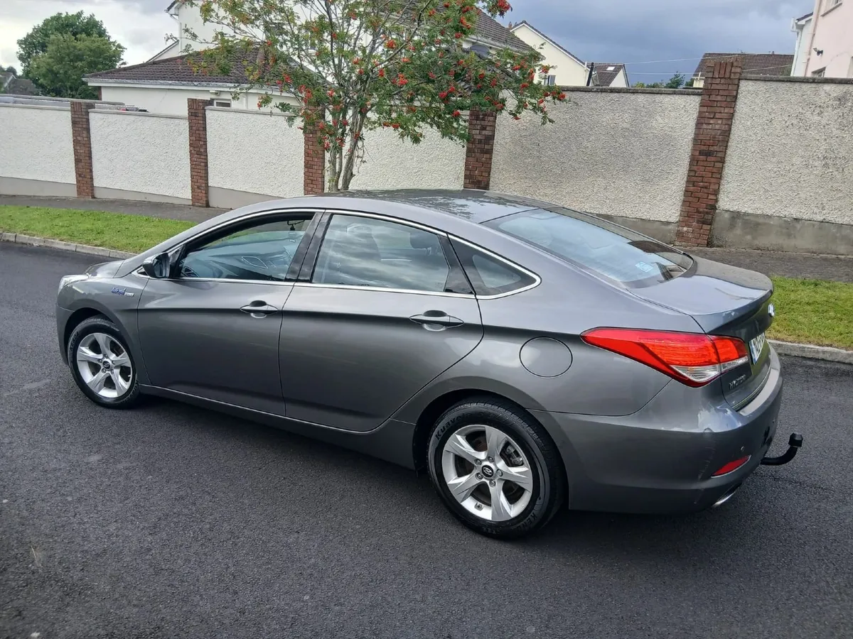 2014 Hyundai i40 Nct'd Cheap Tax - Image 4