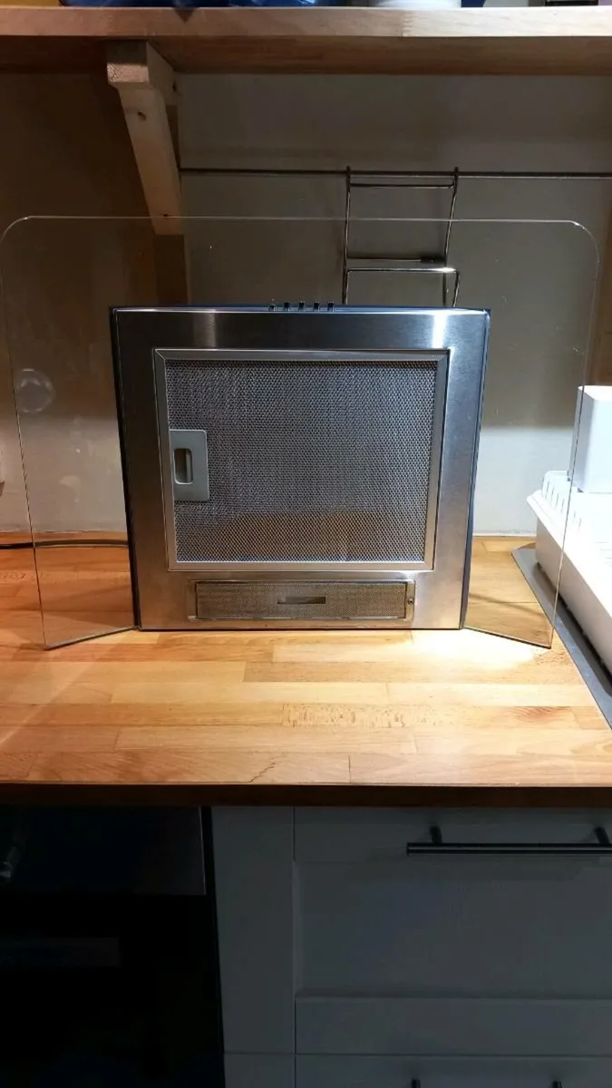Kitchen extractor fan - Image 3