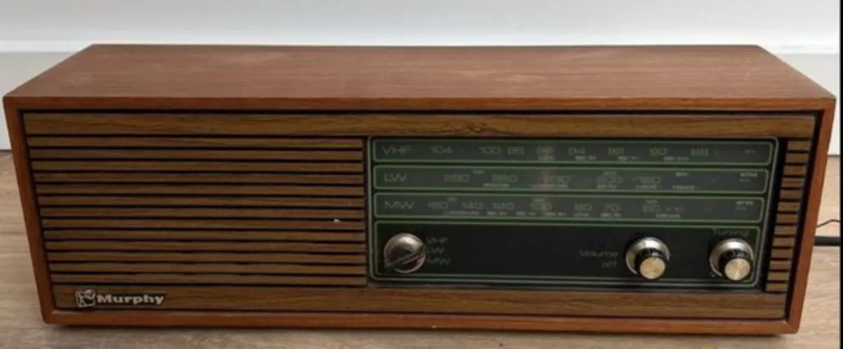 Vintage Radios - Image 2