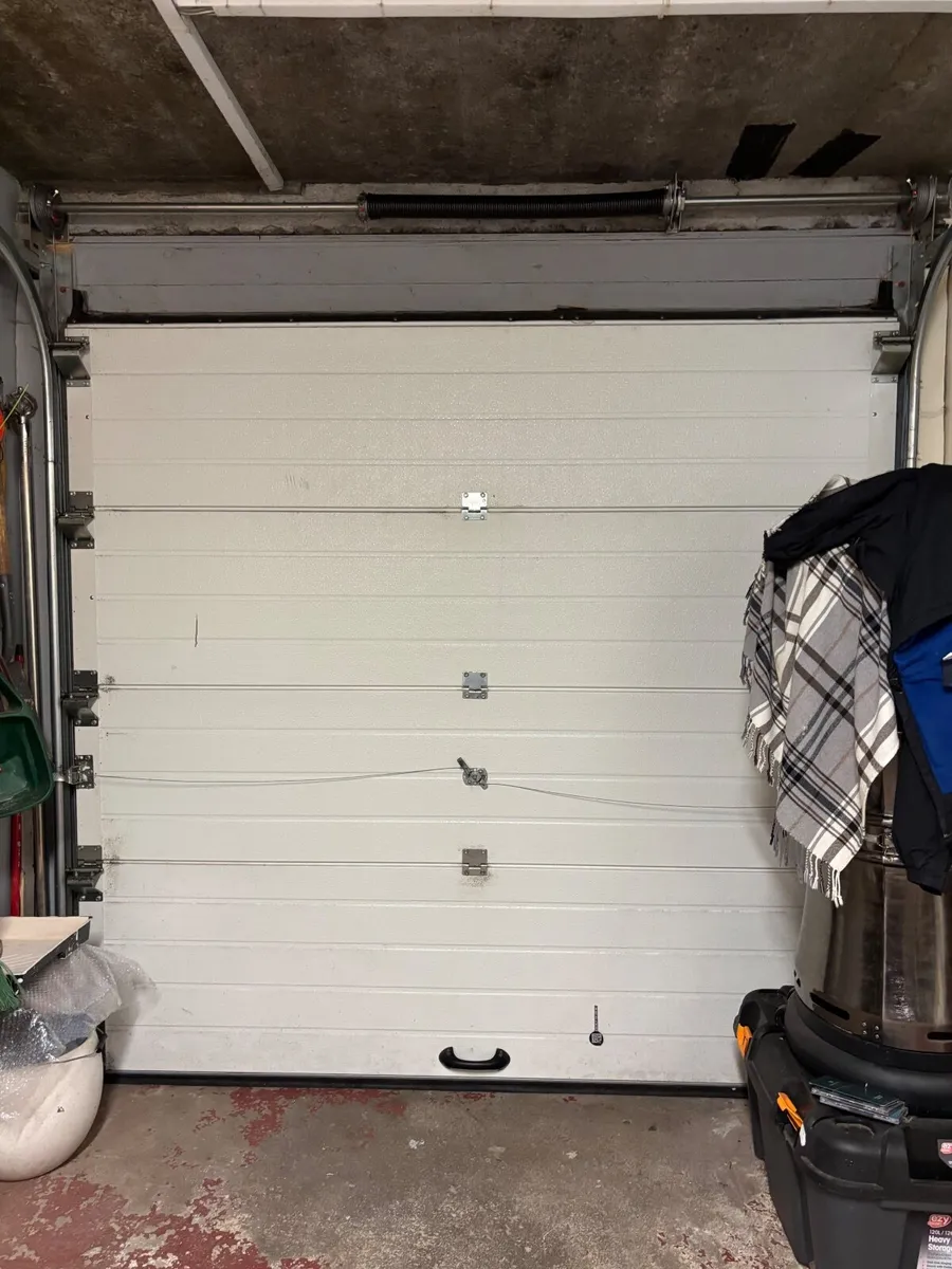 Garage door - Image 3