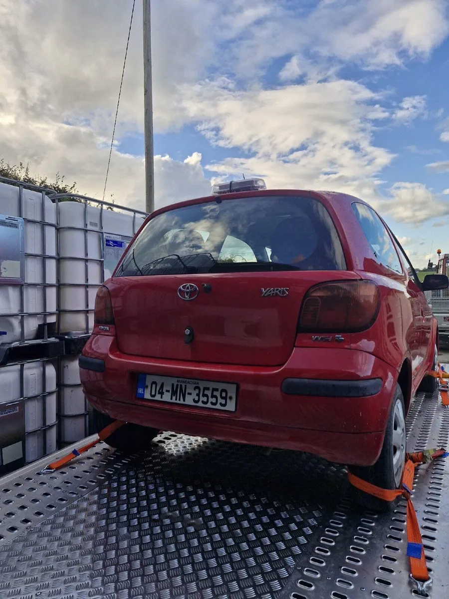 Toyota Yaris 2004 - Image 2