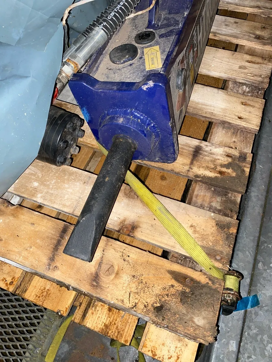 3tonne digger breaker - Image 3