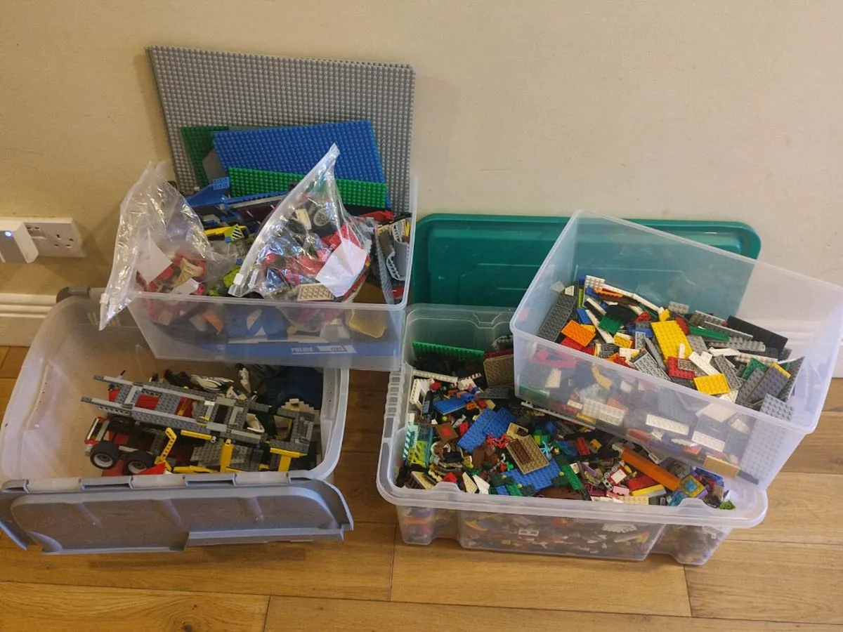 LEGO Mixed Bricks Collection 15.5kg Bulk Box - Image 1