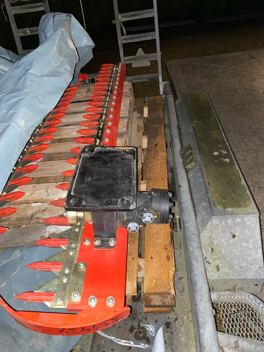 Finger bar hedge cutter/mower - Image 2