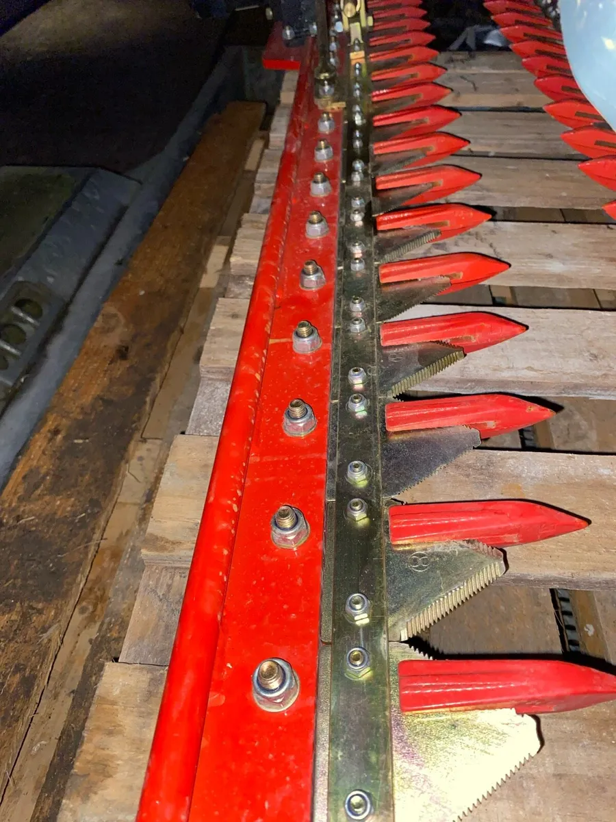 Finger bar hedge cutter/mower - Image 3