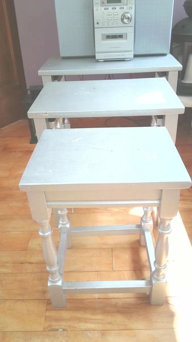 Nest of tables - Silver - reduced to sell - Image 2
