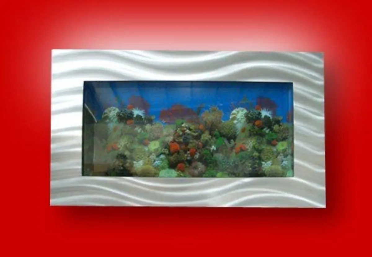 Fish tanks - Image 1