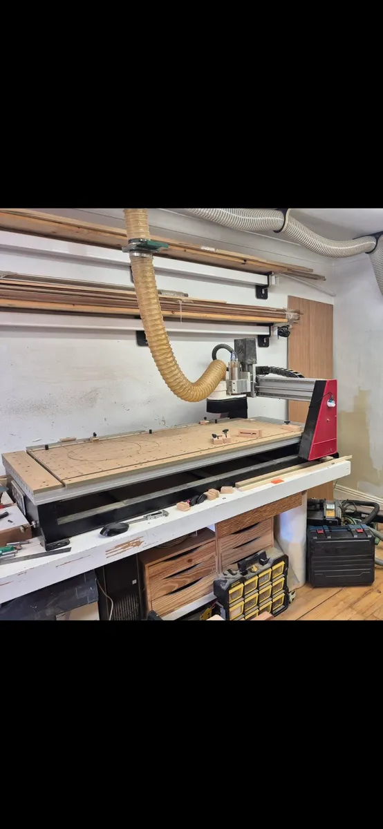 Axiom Precision AR8 Cnc Router 1210 x 610  2.2kw - Image 1