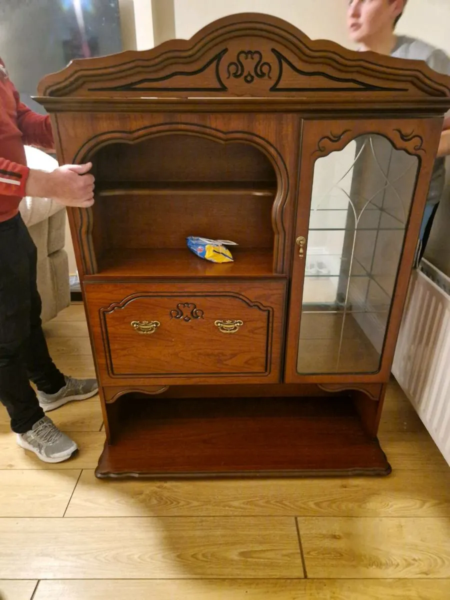 Cabinet - Image 4