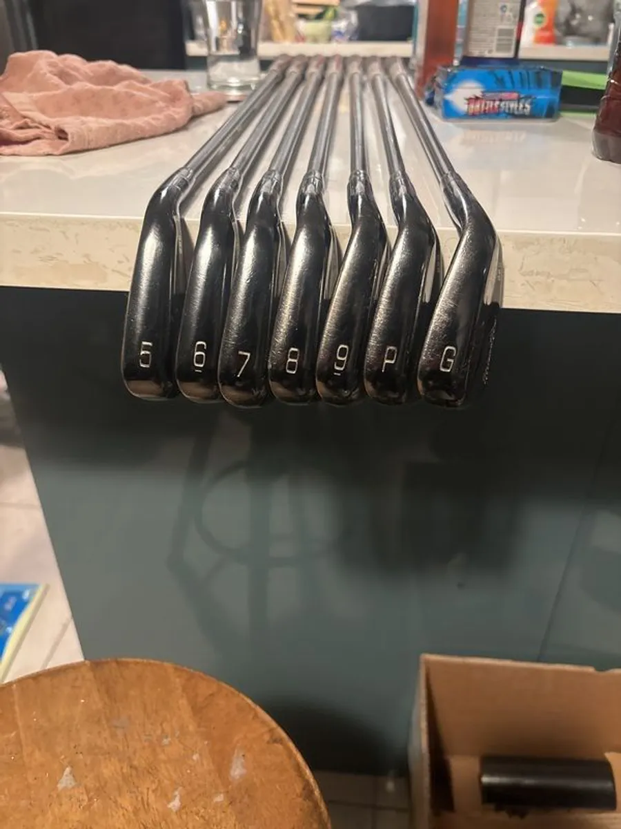 Mizuno pro 225 5-gap wedge stiff shaft - Image 1