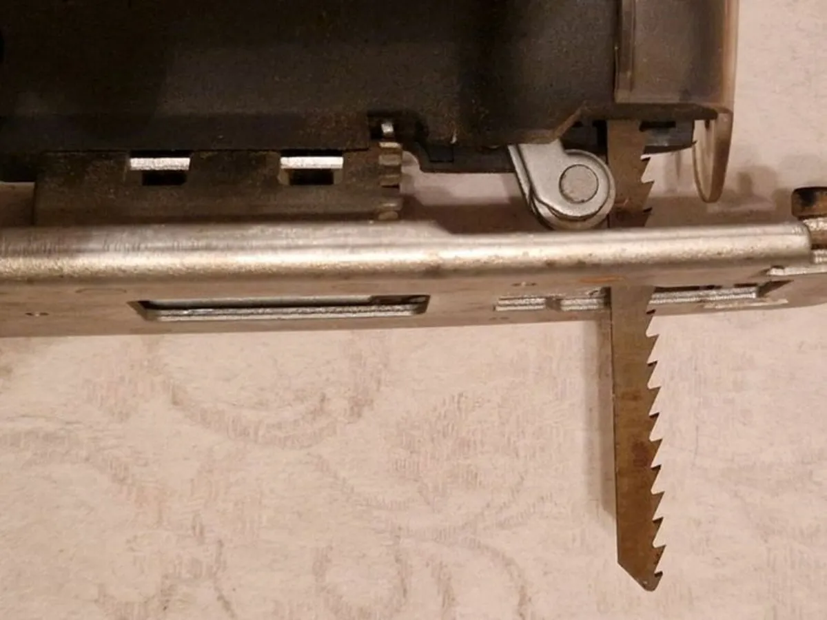 Millenium Tools Proffessional 750W Pendulum Jigsaw - Image 3